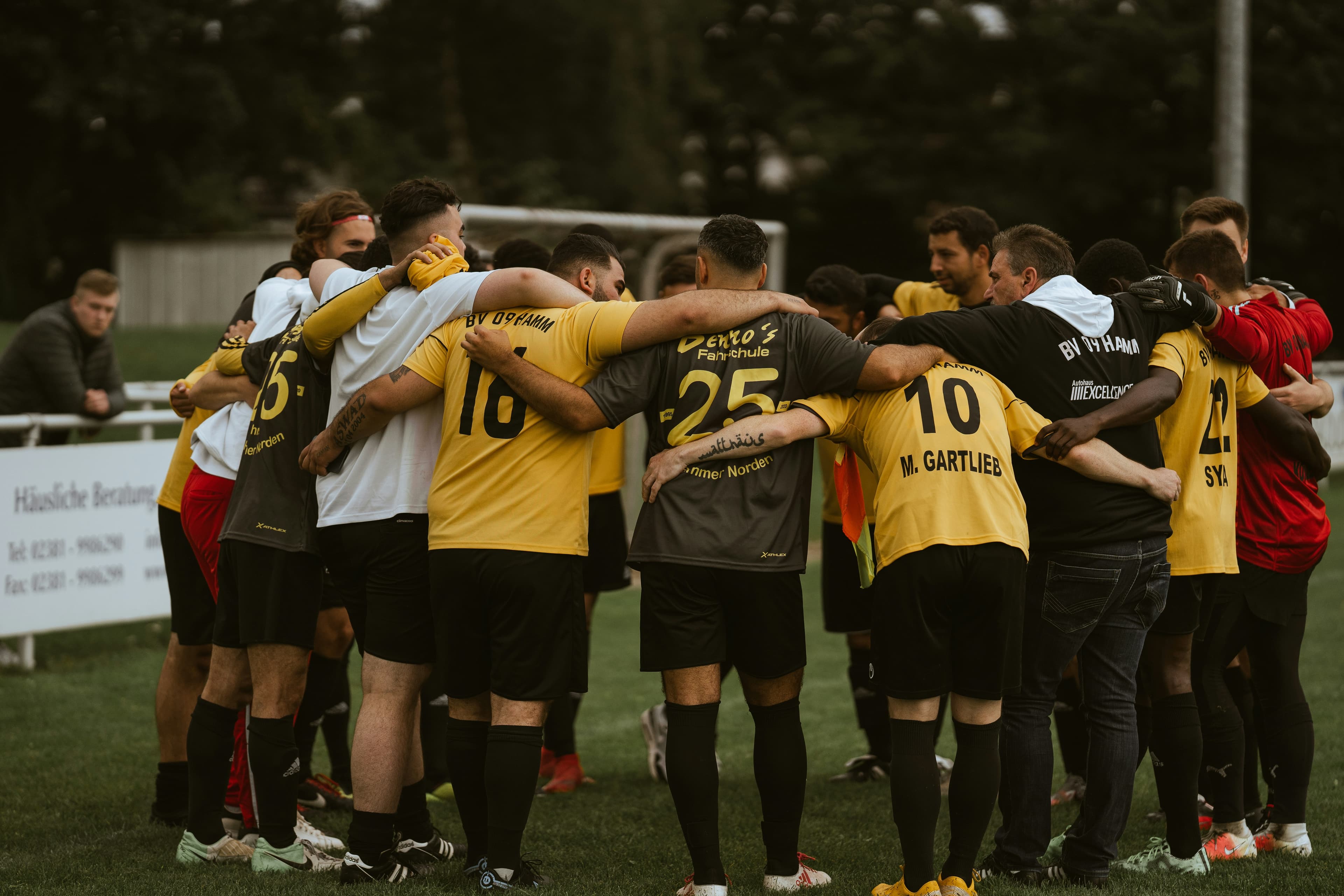 Futebol Amador Feminino: Guia Completo para Criar e Manter uma Pelada Só de Mulheres